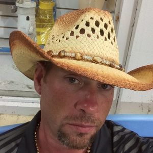 Meet your Posher, Todd